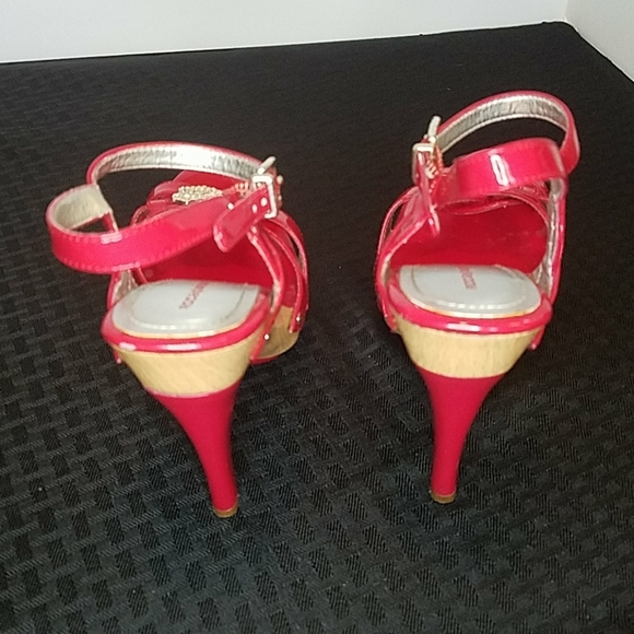Rocawear Valentina Red Silver Wooden Heels Size 6 - Picture 3 of 7
